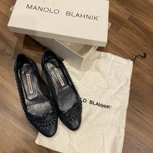 Manolo Bkahnik Leather Weaving Flat Shoes 38 WIDE